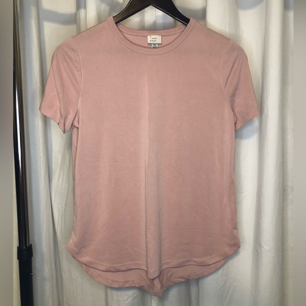 Light pink tshirt
